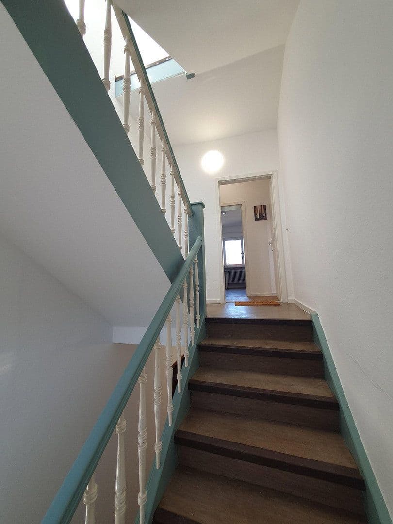 Prenájom bytu 6-izbový 140 m², Schwetzinger Straße 63, Karlsruhe, Bádensko-Wurttembersko Prenájom bytu 6-izbový 140 m², Schwetzinger Straße 63, Karlsruhe, Bádensko-Wurttembersko