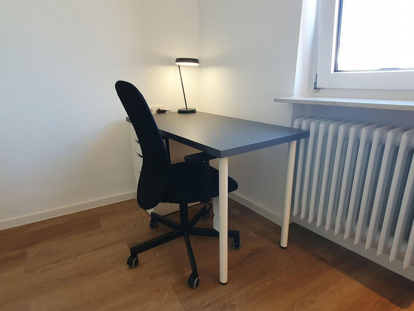 Prenájom bytu 6-izbový 140 m², Schwetzinger Straße 63, Karlsruhe, Bádensko-Wurttembersko Prenájom bytu 6-izbový 140 m², Schwetzinger Straße 63, Karlsruhe, Bádensko-Wurttembersko
