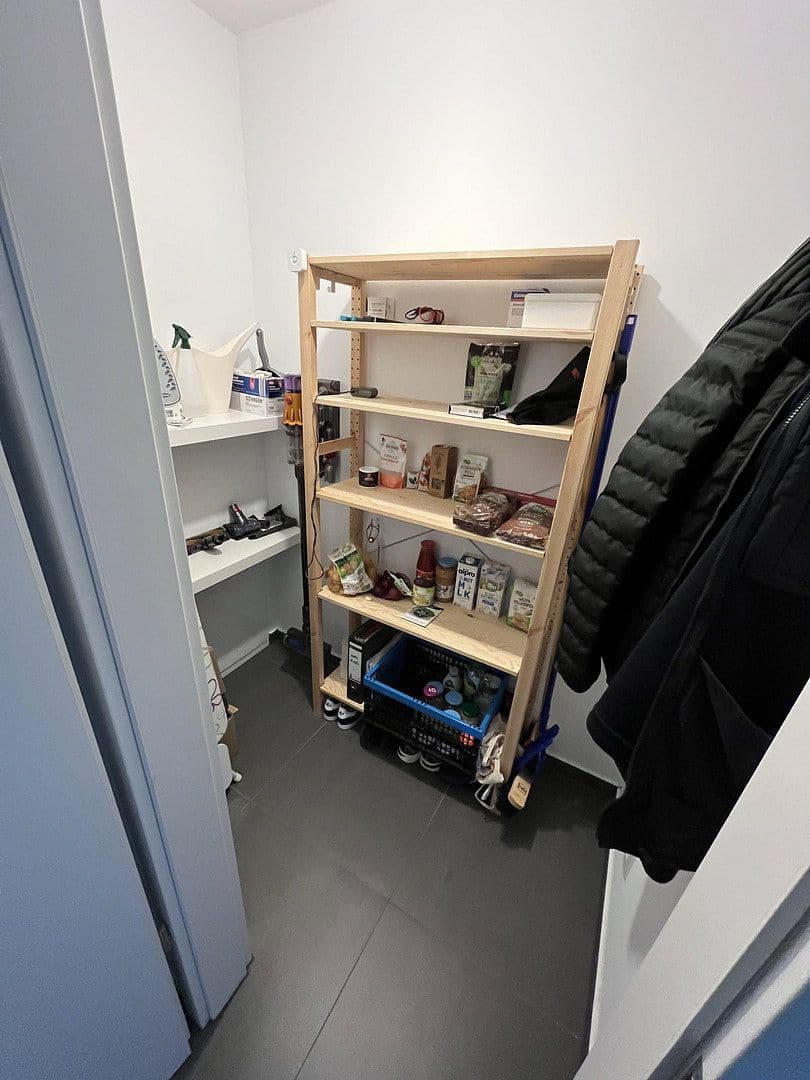 Prenájom bytu 3-izbový 80 m², Heilbronner Str. 11, Neckarwestheim, Bádensko-Wurttembersko Prenájom bytu 3-izbový 80 m², Heilbronner Str. 11, Neckarwestheim, Bádensko-Wurttembersko