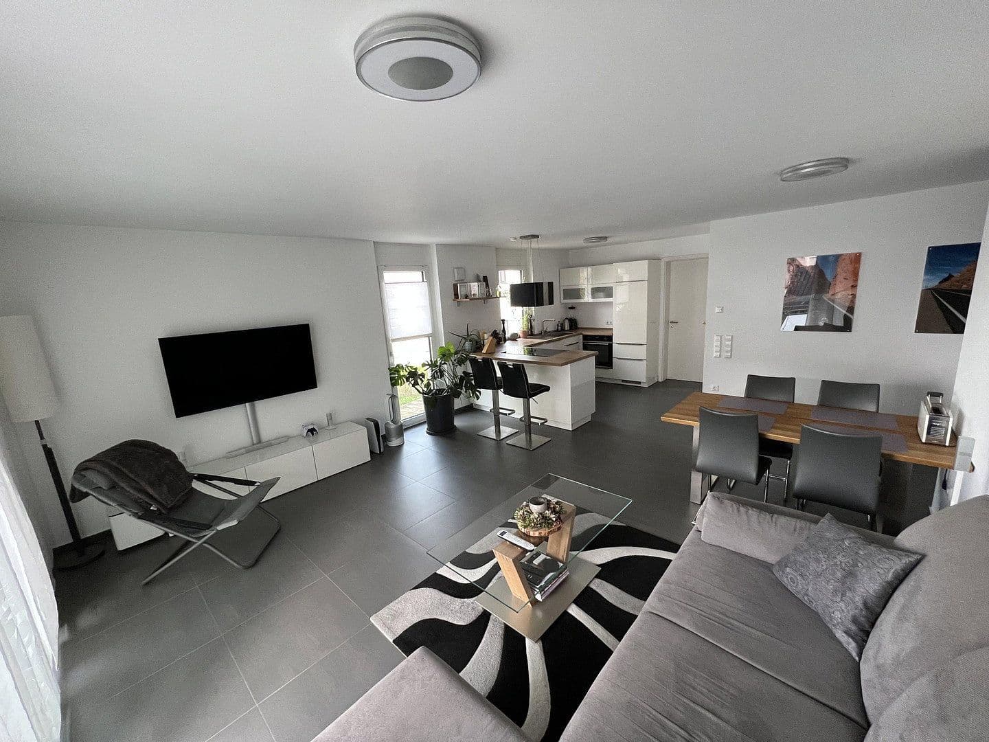 Prenájom bytu 3-izbový 80 m², Heilbronner Str. 11, Neckarwestheim, Bádensko-Wurttembersko Prenájom bytu 3-izbový 80 m², Heilbronner Str. 11, Neckarwestheim, Bádensko-Wurttembersko