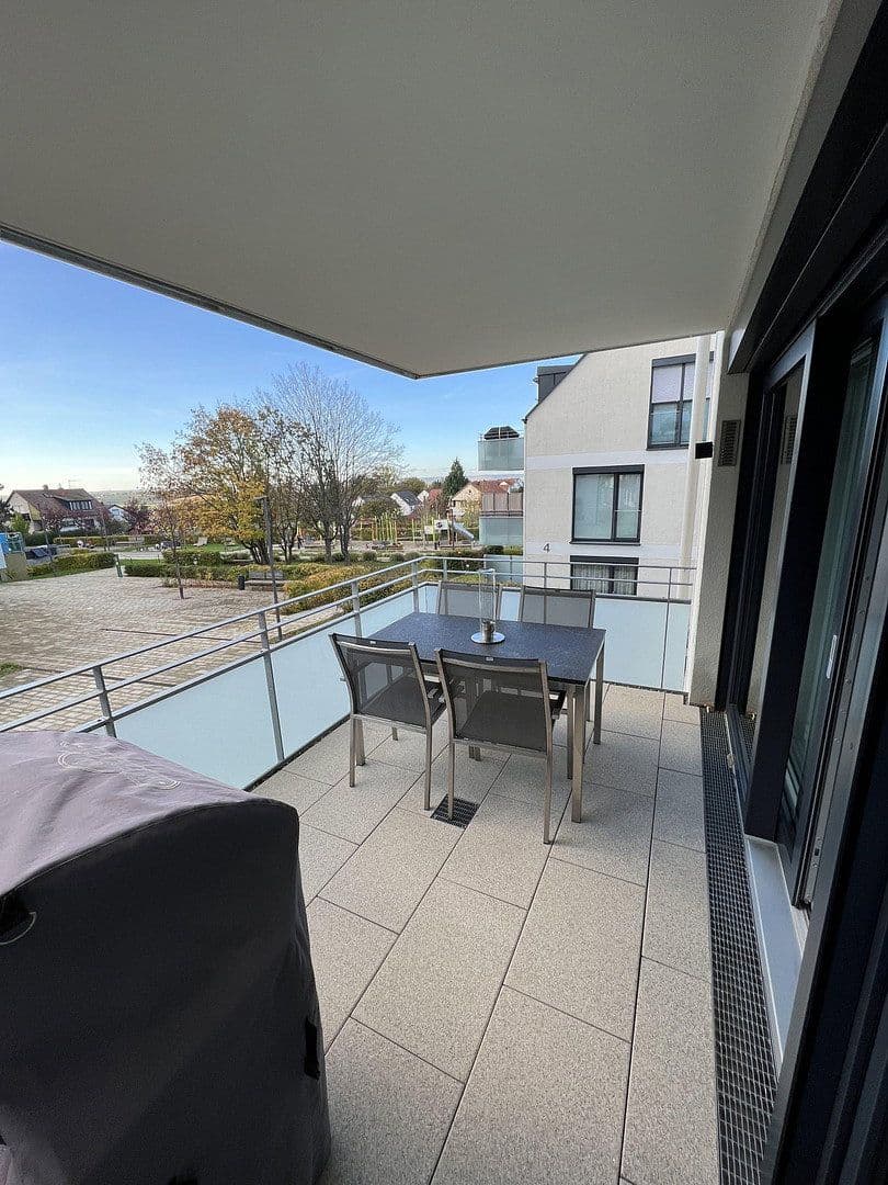 Prenájom bytu 3-izbový 80 m², Heilbronner Str. 11, Neckarwestheim, Bádensko-Wurttembersko Prenájom bytu 3-izbový 80 m², Heilbronner Str. 11, Neckarwestheim, Bádensko-Wurttembersko