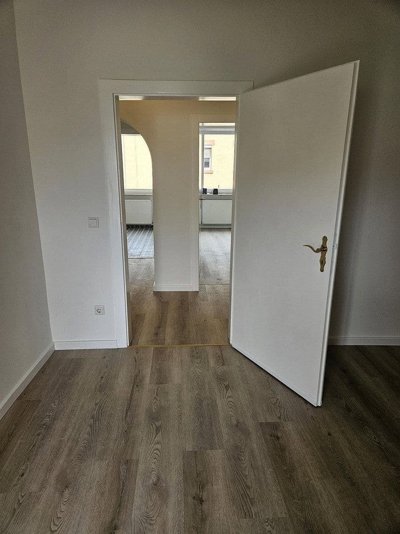 Prenájom bytu 4-izbový 79 m², Karlstrasse 7, Aschaffenburg, Bavorsko Prenájom bytu 4-izbový 79 m², Karlstrasse 7, Aschaffenburg, Bavorsko