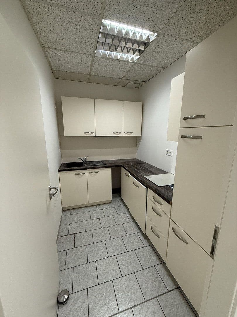 Prenájom bytu 3-izbový 79 m², Humbserstr.22, Fürth, Bavorsko Prenájom bytu 3-izbový 79 m², Humbserstr.22, Fürth, Bavorsko