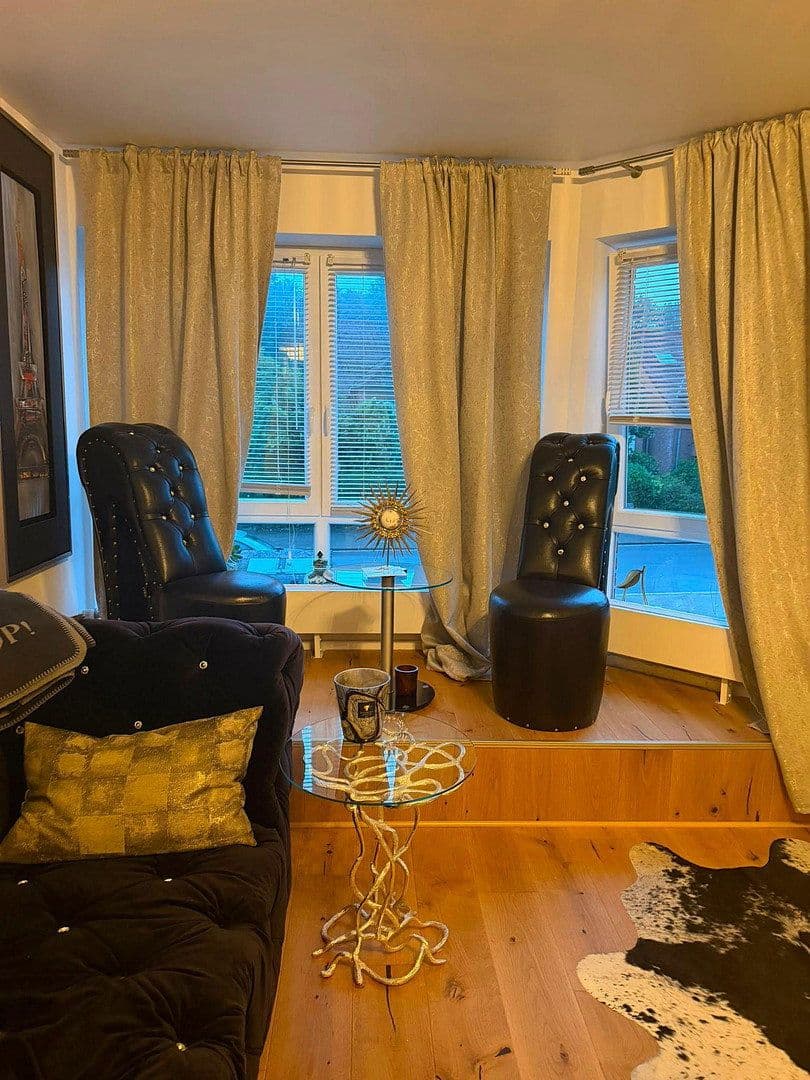 Prenájom bytu 3-izbový 73 m², Rathelbeckstr, Düsseldorf, Severné Porýnie - Westfálsko Prenájom bytu 3-izbový 73 m², Rathelbeckstr, Düsseldorf, Severné Porýnie - Westfálsko