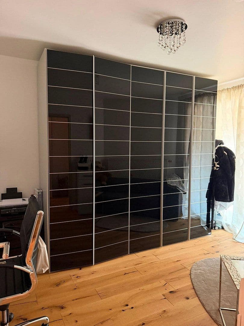 Prenájom bytu 3-izbový 73 m², Rathelbeckstr, Düsseldorf, Severné Porýnie - Westfálsko Prenájom bytu 3-izbový 73 m², Rathelbeckstr, Düsseldorf, Severné Porýnie - Westfálsko