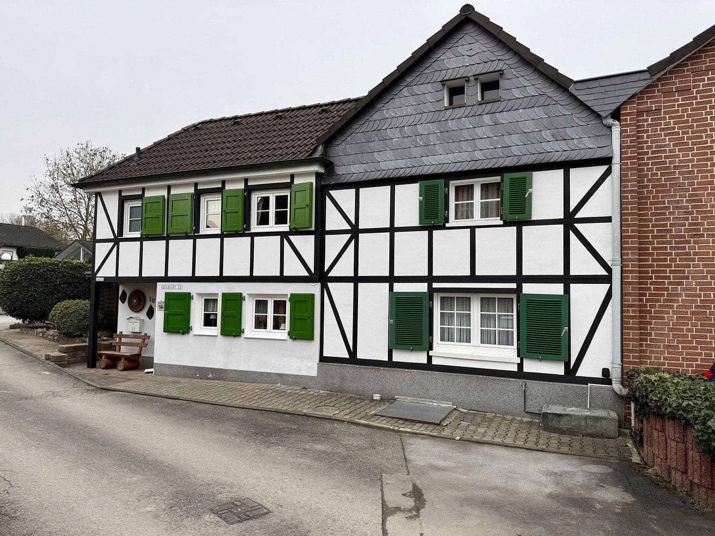 Predaj domu 57 m², pozemok 441 m², Holzkamp 10, Solingen, Severné Porýnie - Westfálsko Predaj domu 57 m², pozemok 441 m², Holzkamp 10, Solingen, Severné Porýnie - Westfálsko