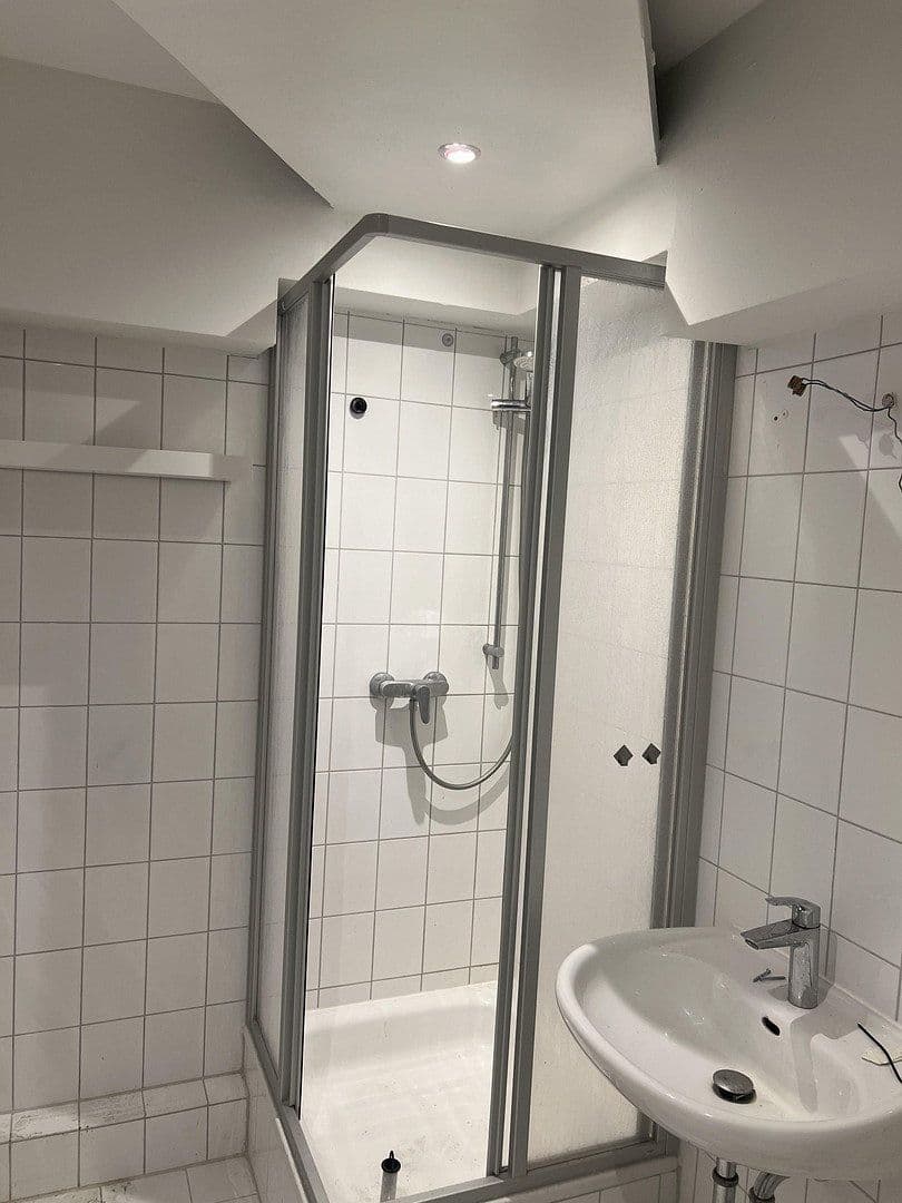 Prenájom bytu 5-izbový 89 m², Berlin, Berlín Prenájom bytu 5-izbový 89 m², Berlin, Berlín