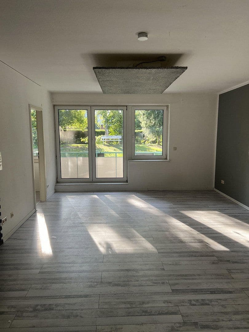 Prenájom bytu 5-izbový 89 m², Berlin, Berlín Prenájom bytu 5-izbový 89 m², Berlin, Berlín