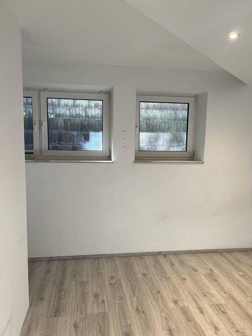 Prenájom bytu 5-izbový 89 m², Berlin, Berlín Prenájom bytu 5-izbový 89 m², Berlin, Berlín
