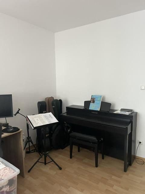 Prenájom bytu 3-izbový 90 m², Herzogstrasse 79, Düsseldorf, Severné Porýnie - Westfálsko Prenájom bytu 3-izbový 90 m², Herzogstrasse 79, Düsseldorf, Severné Porýnie - Westfálsko