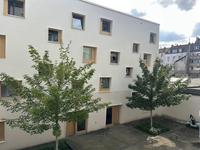 Prenájom bytu 3-izbový 90 m², Herzogstrasse 79, Düsseldorf, Severné Porýnie - Westfálsko Prenájom bytu 3-izbový 90 m², Herzogstrasse 79, Düsseldorf, Severné Porýnie - Westfálsko