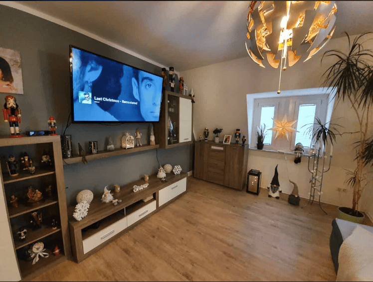 Predaj bytu 4-izbový 107 m², Friedrich-Engels-Straße 49, Zwickau, Sasko Predaj bytu 4-izbový 107 m², Friedrich-Engels-Straße 49, Zwickau, Sasko