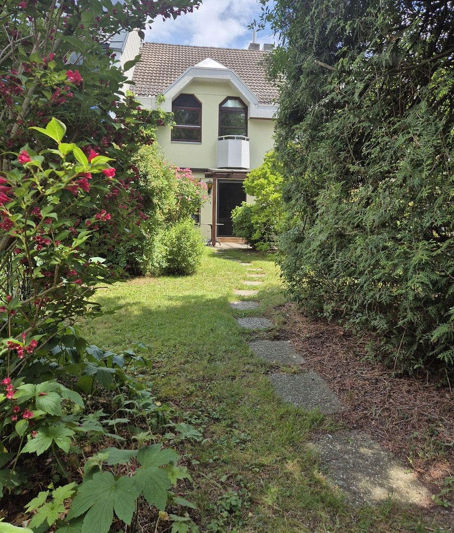 Predaj domu 125 m², pozemok 297 m², München, Bavorsko Predaj domu 125 m², pozemok 297 m², München, Bavorsko