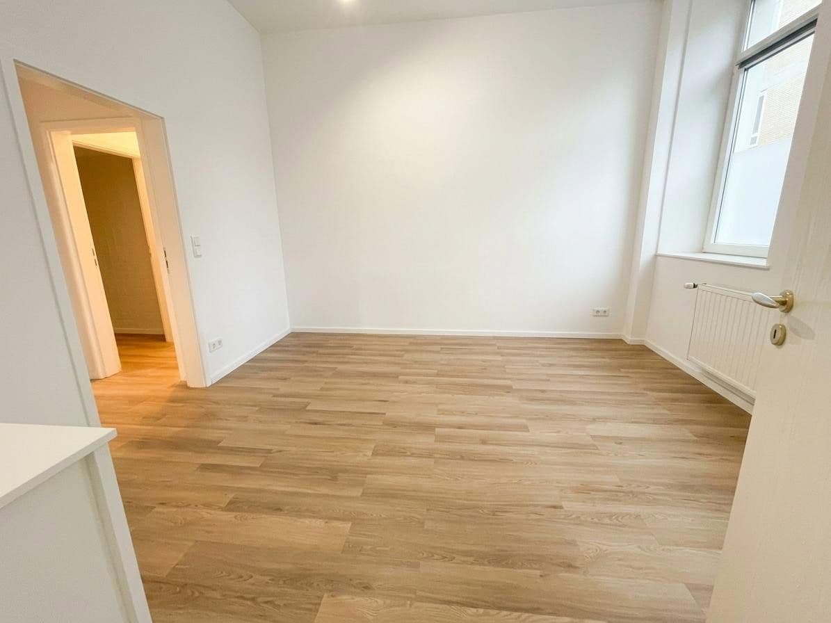 Prenájom bytu 3-izbový 70 m², Steinstraße 88, Krefeld, Severné Porýnie - Westfálsko Prenájom bytu 3-izbový 70 m², Steinstraße 88, Krefeld, Severné Porýnie - Westfálsko