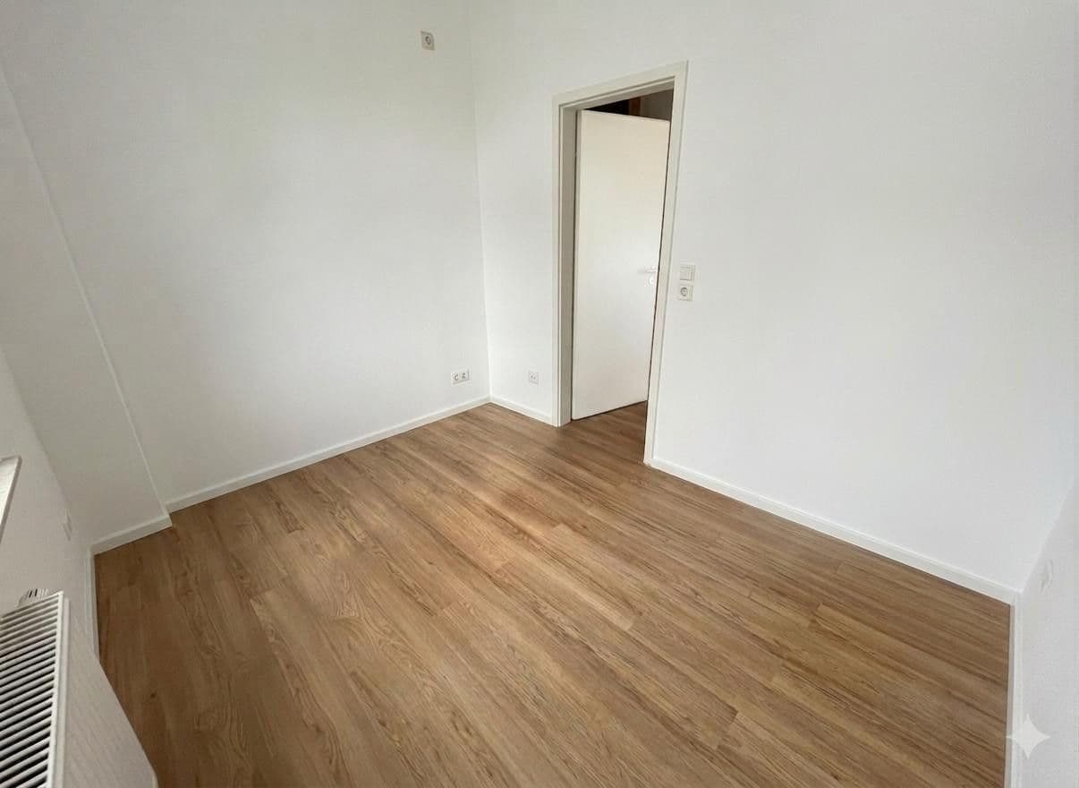 Prenájom bytu 3-izbový 70 m², Steinstraße 88, Krefeld, Severné Porýnie - Westfálsko Prenájom bytu 3-izbový 70 m², Steinstraße 88, Krefeld, Severné Porýnie - Westfálsko