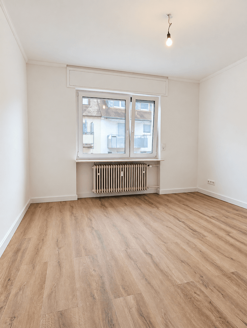 Prenájom bytu 4-izbový 129 m², Karlsruhe, Bádensko-Wurttembersko Prenájom bytu 4-izbový 129 m², Karlsruhe, Bádensko-Wurttembersko