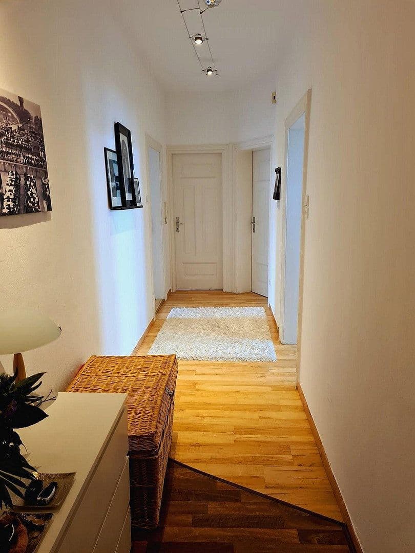 Prenájom bytu 3-izbový 72 m², Willmerstr. 20, Hannover, Dolné Sasko Prenájom bytu 3-izbový 72 m², Willmerstr. 20, Hannover, Dolné Sasko