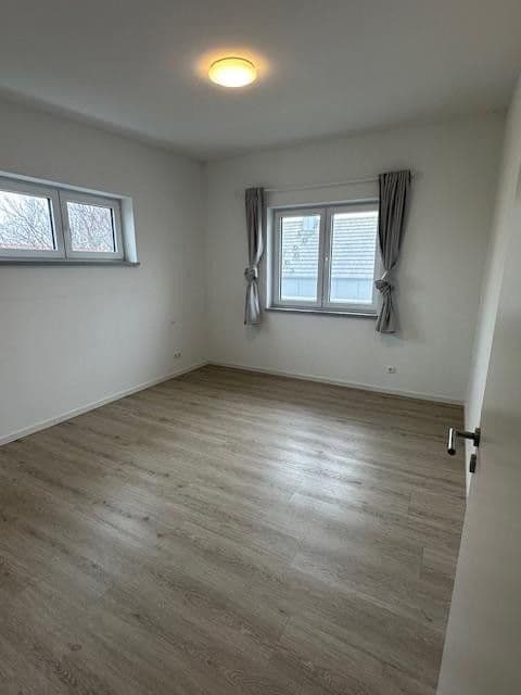 Prenájom bytu 3-izbový 89 m², Nienhagen, Meklenbursko-Predpomoransko Prenájom bytu 3-izbový 89 m², Nienhagen, Meklenbursko-Predpomoransko