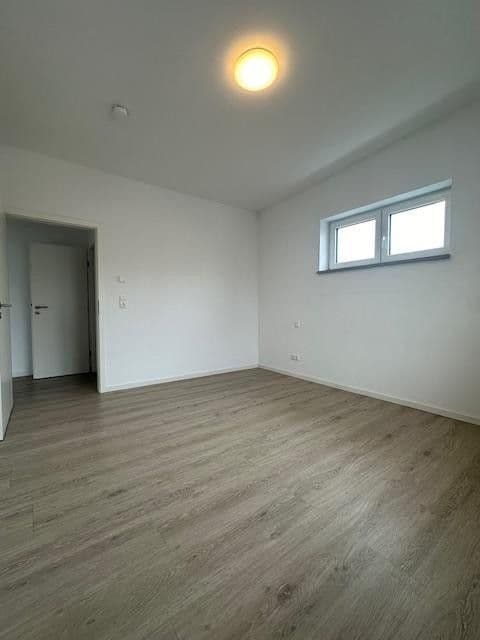 Prenájom bytu 3-izbový 89 m², Nienhagen, Meklenbursko-Predpomoransko Prenájom bytu 3-izbový 89 m², Nienhagen, Meklenbursko-Predpomoransko