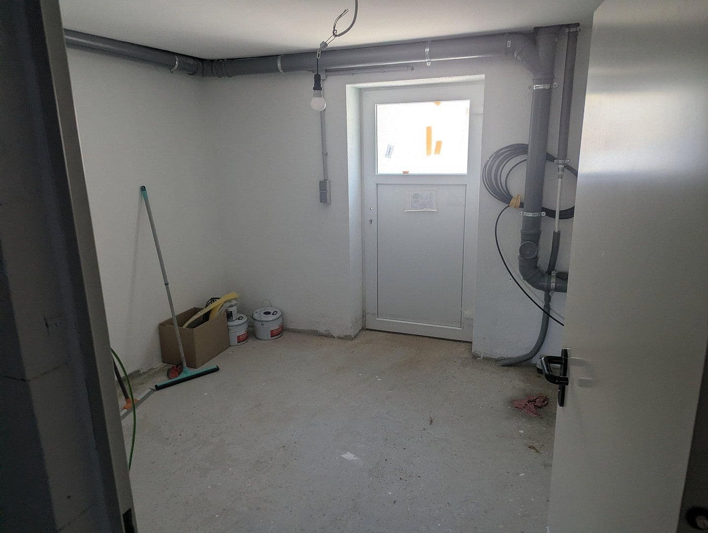 Prenájom domu 175 m², pozemok 225 m², Bahnhofstrasse 19, Obertraubling, Bavorsko Prenájom domu 175 m², pozemok 225 m², Bahnhofstrasse 19, Obertraubling, Bavorsko