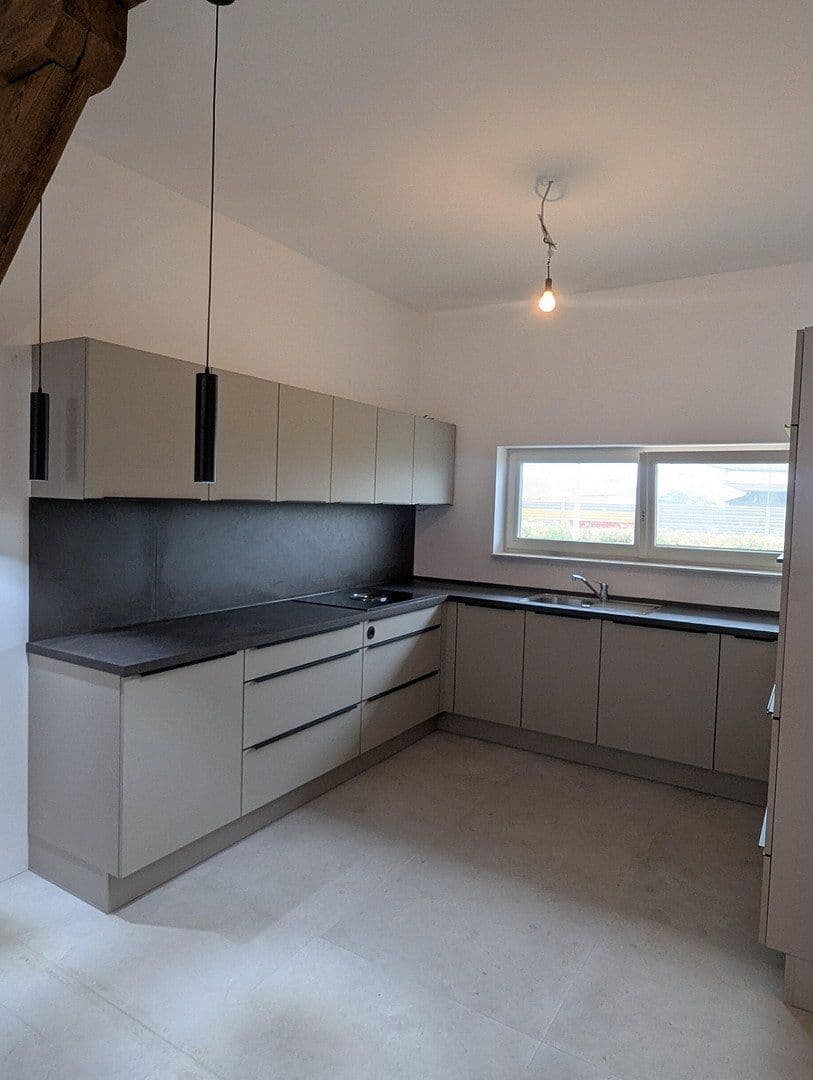 Prenájom domu 175 m², pozemok 225 m², Bahnhofstrasse 19, Obertraubling, Bavorsko Prenájom domu 175 m², pozemok 225 m², Bahnhofstrasse 19, Obertraubling, Bavorsko