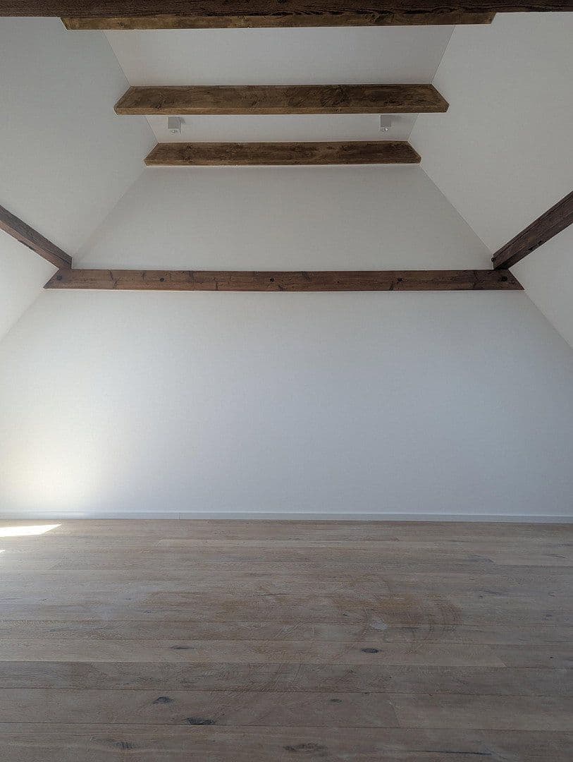 Prenájom domu 175 m², pozemok 225 m², Bahnhofstrasse 19, Obertraubling, Bavorsko Prenájom domu 175 m², pozemok 225 m², Bahnhofstrasse 19, Obertraubling, Bavorsko