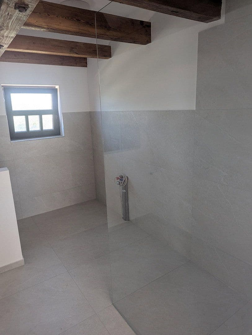 Prenájom domu 175 m², pozemok 225 m², Bahnhofstrasse 19, Obertraubling, Bavorsko Prenájom domu 175 m², pozemok 225 m², Bahnhofstrasse 19, Obertraubling, Bavorsko
