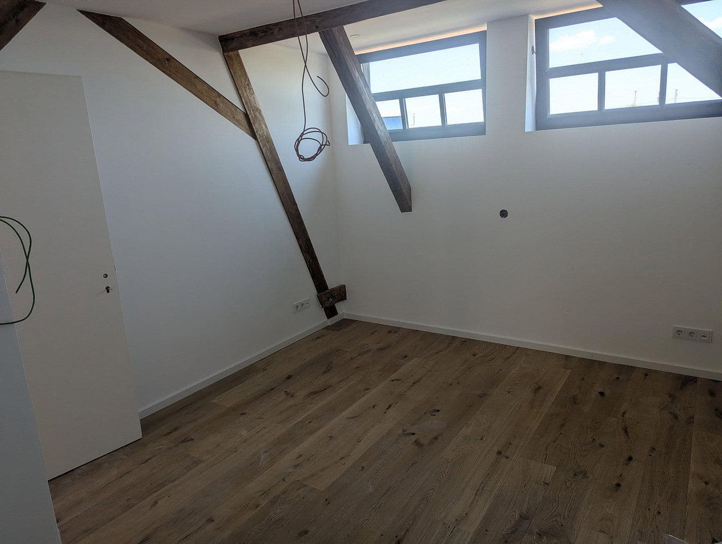 Prenájom domu 175 m², pozemok 225 m², Bahnhofstrasse 19, Obertraubling, Bavorsko Prenájom domu 175 m², pozemok 225 m², Bahnhofstrasse 19, Obertraubling, Bavorsko