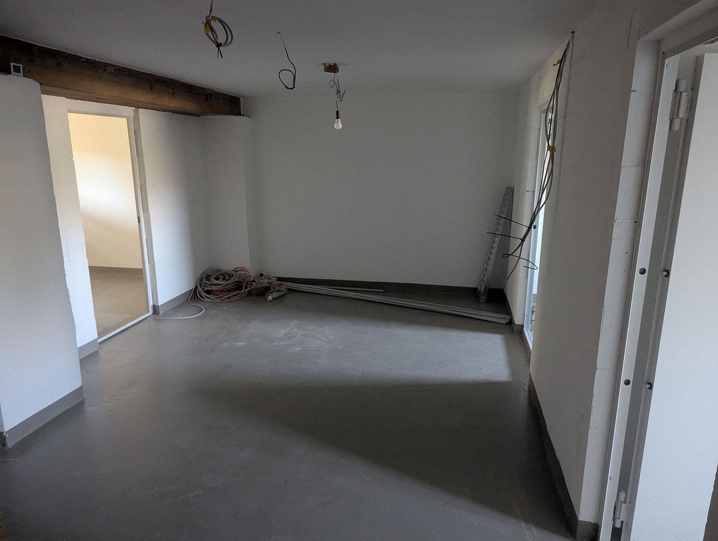 Prenájom domu 175 m², pozemok 225 m², Bahnhofstrasse 19, Obertraubling, Bavorsko Prenájom domu 175 m², pozemok 225 m², Bahnhofstrasse 19, Obertraubling, Bavorsko