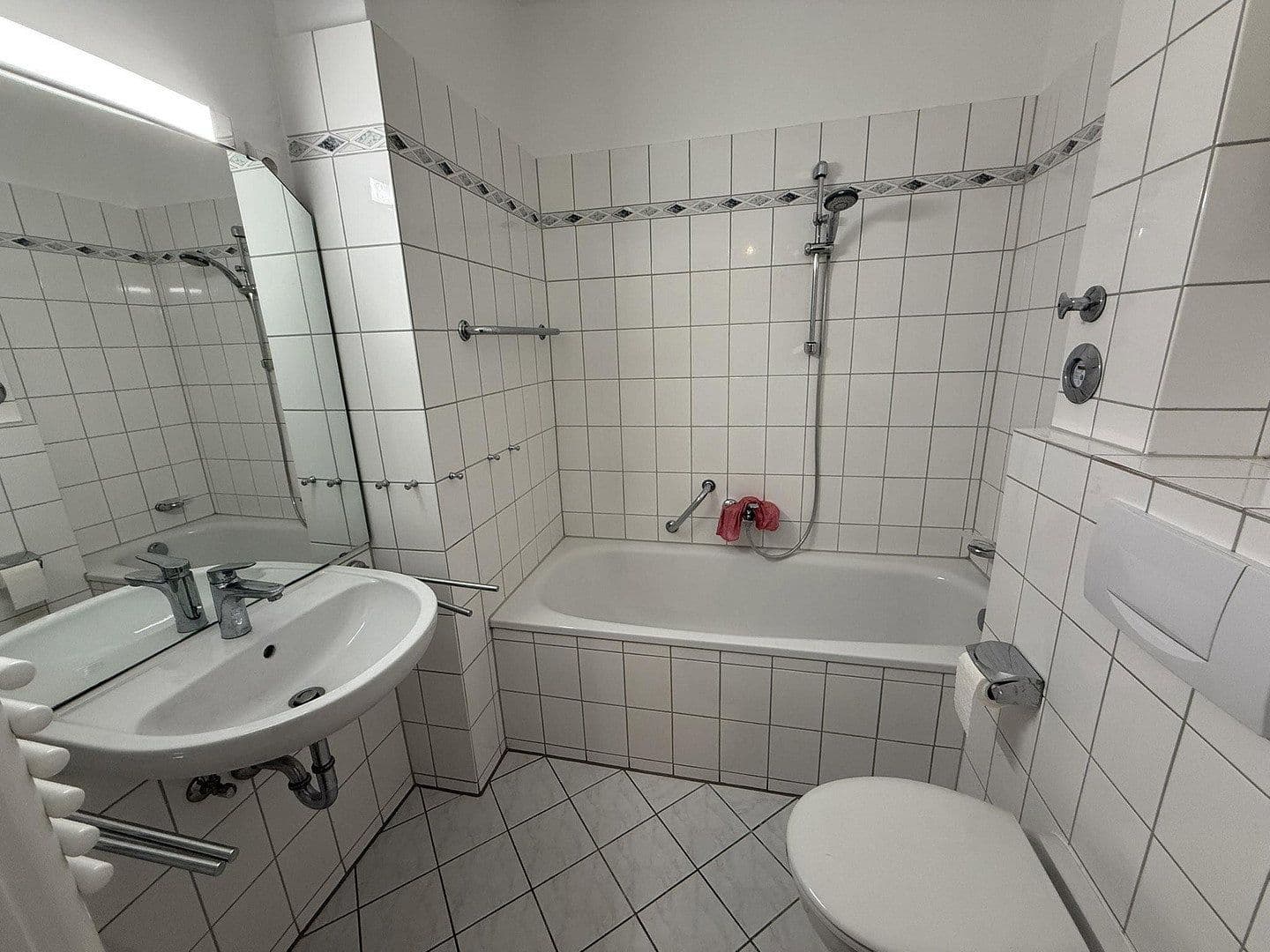 Prenájom bytu 3-izbový 80 m², Heimfelder Straße 86, Hamburg, Hamburg Prenájom bytu 3-izbový 80 m², Heimfelder Straße 86, Hamburg, Hamburg