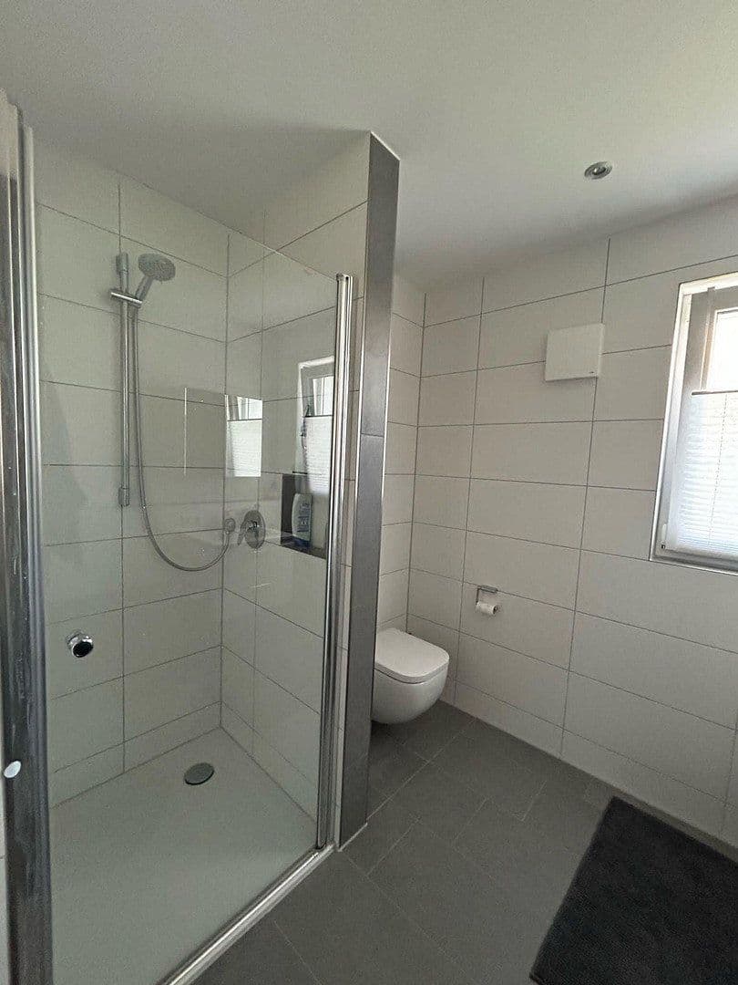 Prenájom bytu 2-izbový 55 m², Ulm, Bádensko-Wurttembersko Prenájom bytu 2-izbový 55 m², Ulm, Bádensko-Wurttembersko