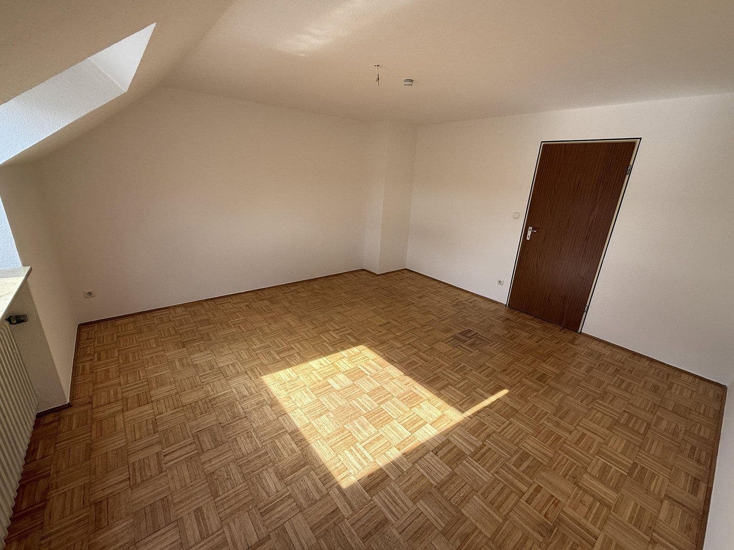 Prenájom bytu 3-izbový 70 m², Bubenreuth, Bavorsko Prenájom bytu 3-izbový 70 m², Bubenreuth, Bavorsko