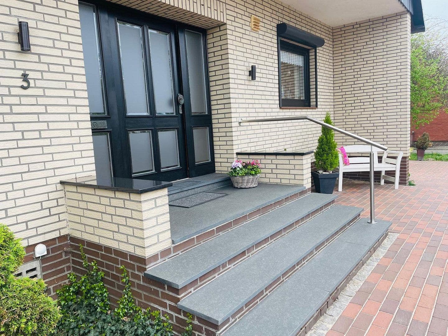 Predaj domu 204 m², pozemok 790 m², Blumenstr. 3, Syke, Dolné Sasko Predaj domu 204 m², pozemok 790 m², Blumenstr. 3, Syke, Dolné Sasko