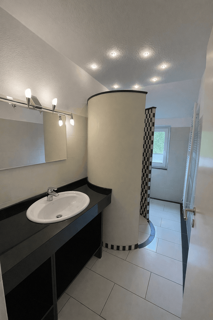 Predaj domu 204 m², pozemok 790 m², Blumenstr. 3, Syke, Dolné Sasko Predaj domu 204 m², pozemok 790 m², Blumenstr. 3, Syke, Dolné Sasko