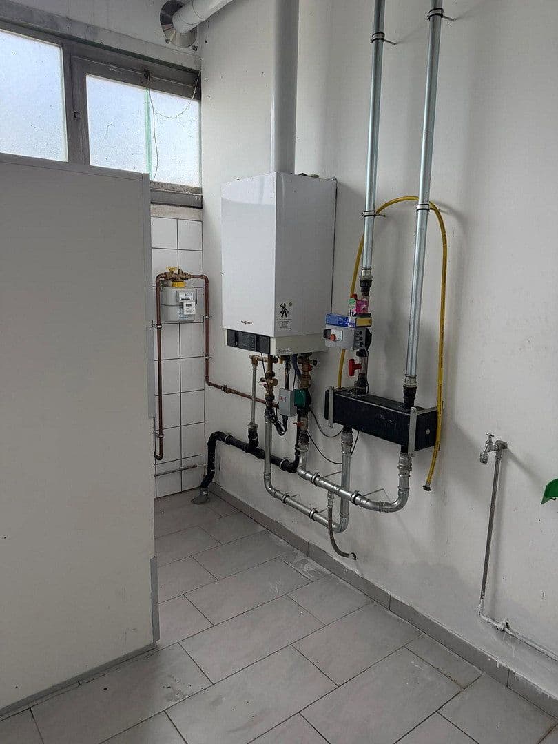 Prenájom nebytového priestoru 532 m², Kirchstr. 32, Gommersheim, Porýnie-Falcko Prenájom nebytového priestoru 532 m², Kirchstr. 32, Gommersheim, Porýnie-Falcko