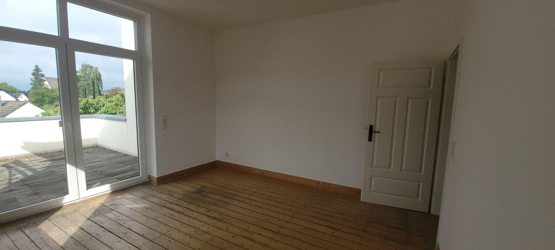 Prenájom bytu 5-izbový 136 m², Heinrichstraße, Bad Oeynhausen, Severné Porýnie - Westfálsko Prenájom bytu 5-izbový 136 m², Heinrichstraße, Bad Oeynhausen, Severné Porýnie - Westfálsko