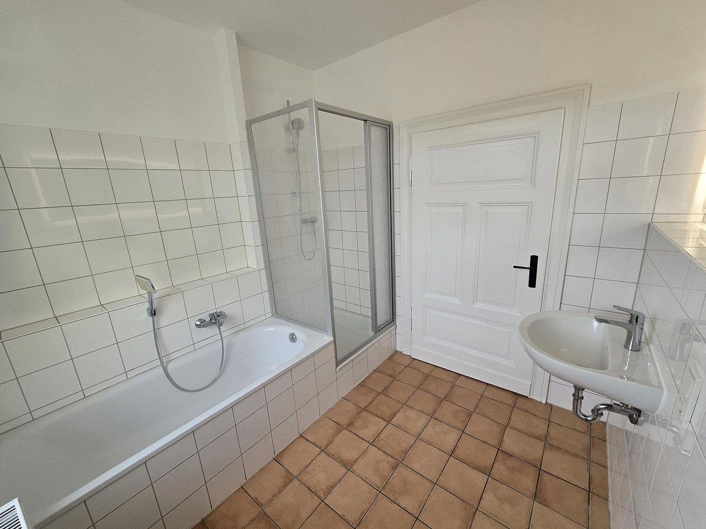 Prenájom bytu 5-izbový 136 m², Heinrichstraße, Bad Oeynhausen, Severné Porýnie - Westfálsko Prenájom bytu 5-izbový 136 m², Heinrichstraße, Bad Oeynhausen, Severné Porýnie - Westfálsko