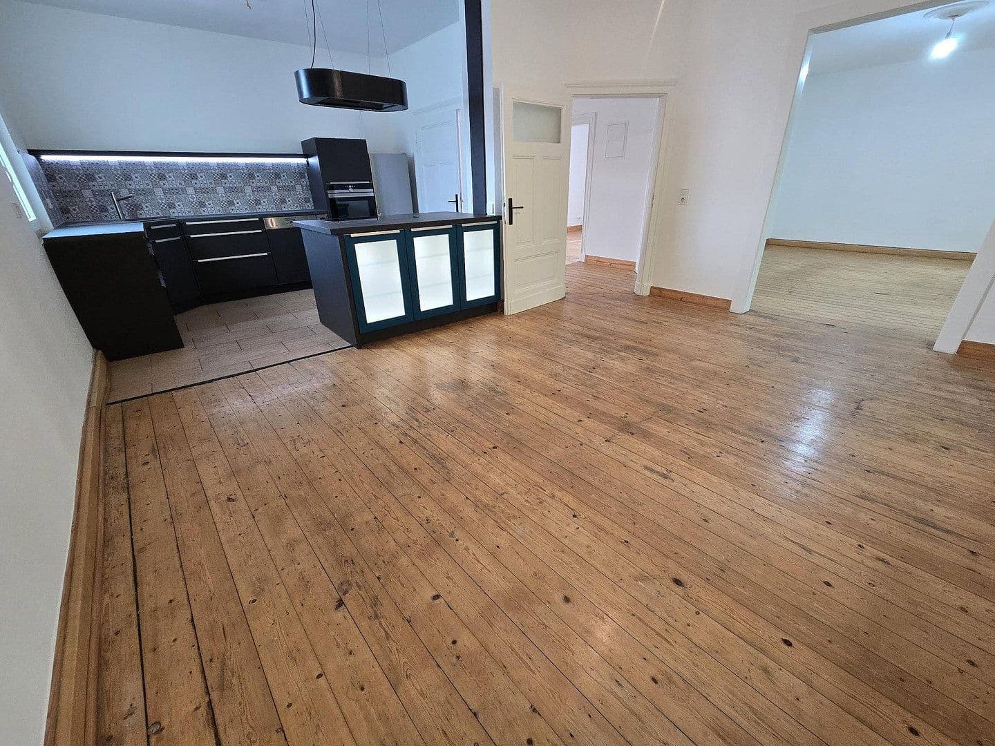 Prenájom bytu 5-izbový 136 m², Heinrichstraße, Bad Oeynhausen, Severné Porýnie - Westfálsko Prenájom bytu 5-izbový 136 m², Heinrichstraße, Bad Oeynhausen, Severné Porýnie - Westfálsko