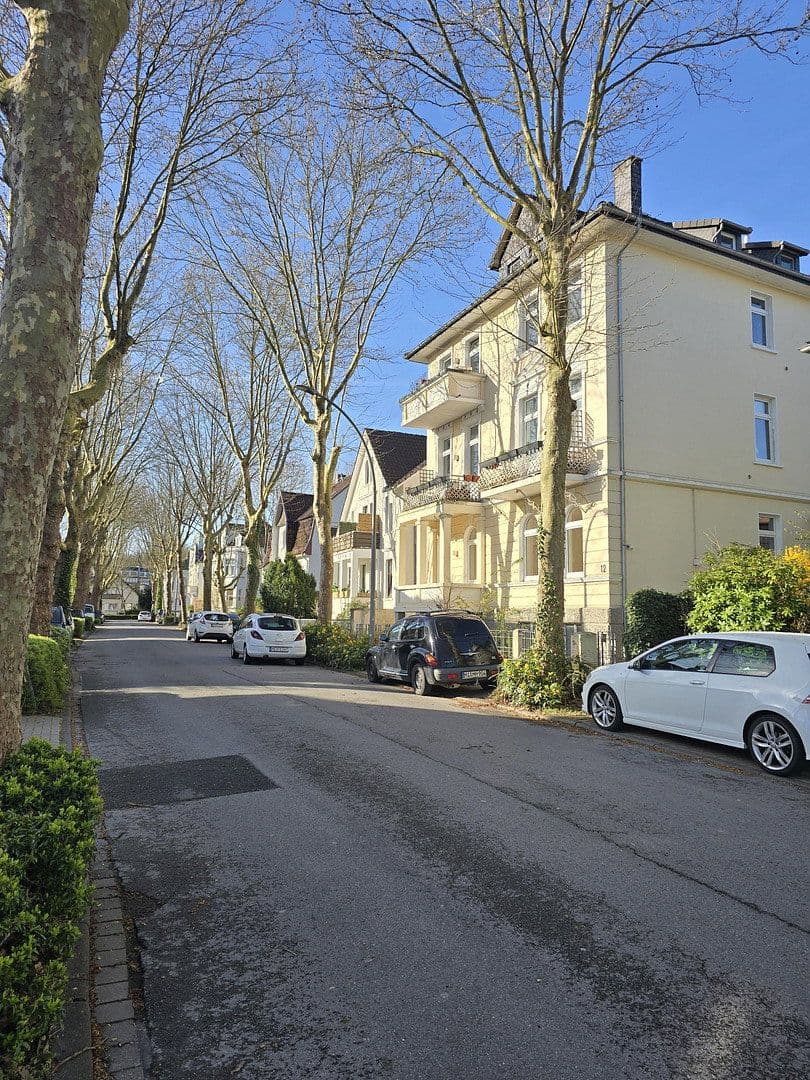 Prenájom bytu 5-izbový 136 m², Heinrichstraße, Bad Oeynhausen, Severné Porýnie - Westfálsko Prenájom bytu 5-izbový 136 m², Heinrichstraße, Bad Oeynhausen, Severné Porýnie - Westfálsko