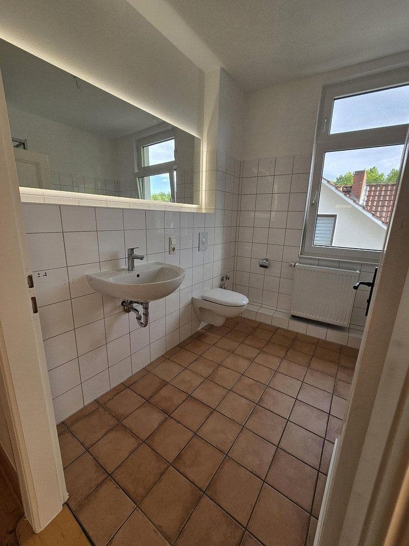 Prenájom bytu 5-izbový 136 m², Heinrichstraße, Bad Oeynhausen, Severné Porýnie - Westfálsko Prenájom bytu 5-izbový 136 m², Heinrichstraße, Bad Oeynhausen, Severné Porýnie - Westfálsko