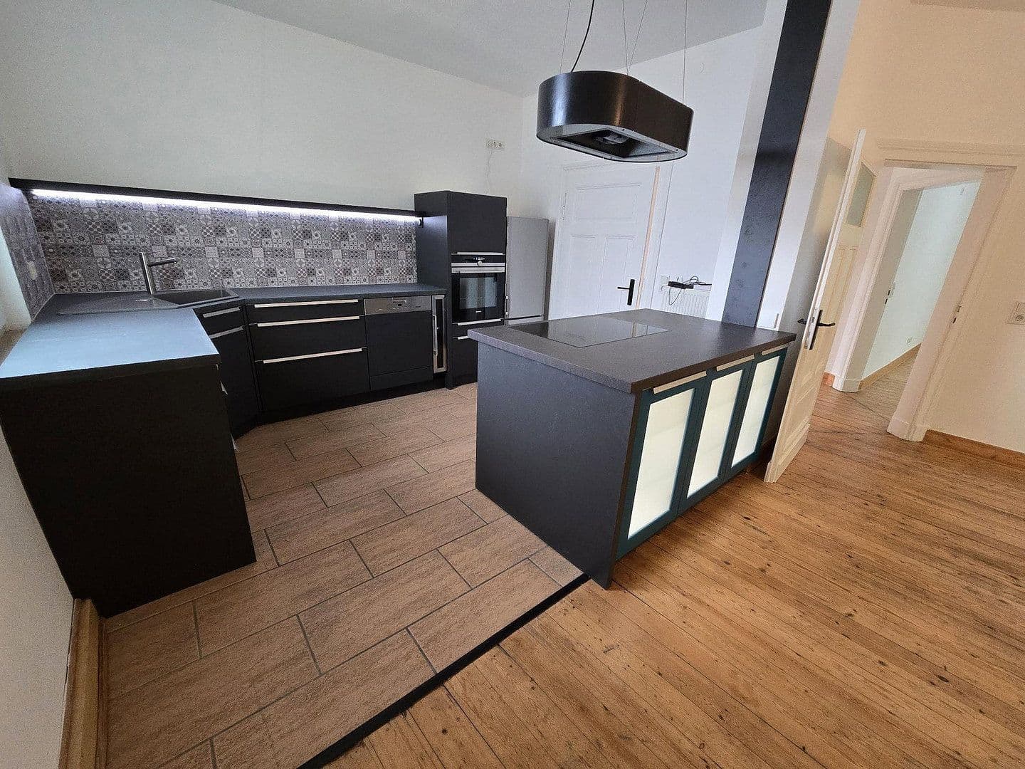 Prenájom bytu 5-izbový 136 m², Heinrichstraße, Bad Oeynhausen, Severné Porýnie - Westfálsko Prenájom bytu 5-izbový 136 m², Heinrichstraße, Bad Oeynhausen, Severné Porýnie - Westfálsko