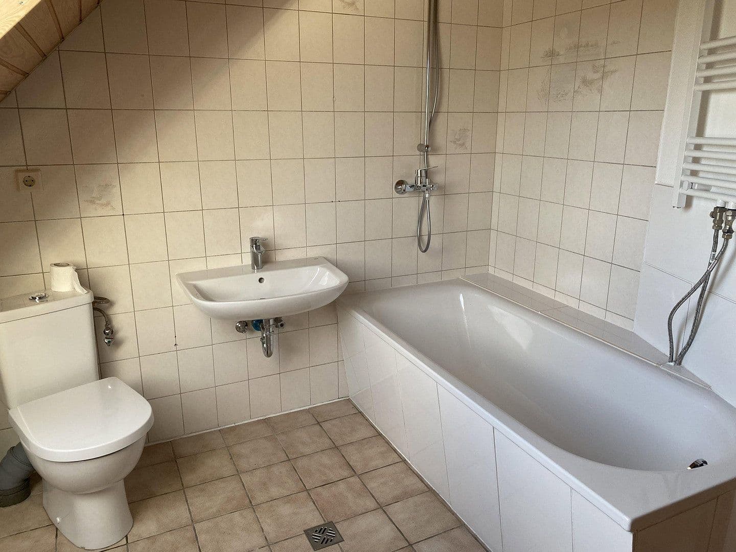 Predaj domu 300 m², pozemok 313 m², Kiel, Šlezvicko-Holštajnsko Predaj domu 300 m², pozemok 313 m², Kiel, Šlezvicko-Holštajnsko