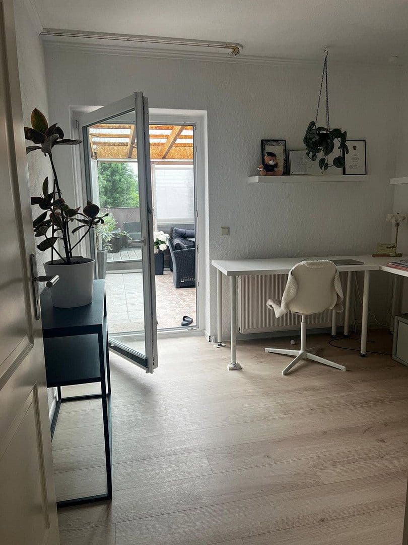 Predaj domu 300 m², pozemok 313 m², Kiel, Šlezvicko-Holštajnsko Predaj domu 300 m², pozemok 313 m², Kiel, Šlezvicko-Holštajnsko
