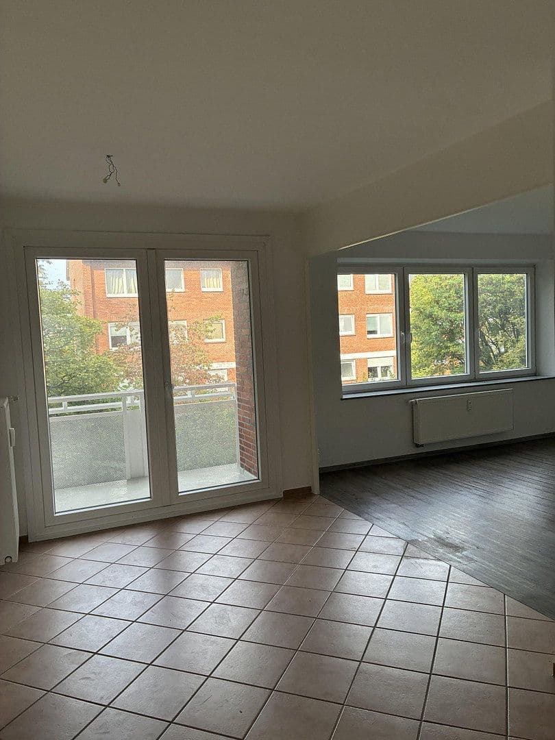 Prenájom bytu 2-izbový 66 m², Danziger Str. 13a, Wentorf bei Hamburg, Šlezvicko-Holštajnsko Prenájom bytu 2-izbový 66 m², Danziger Str. 13a, Wentorf bei Hamburg, Šlezvicko-Holštajnsko