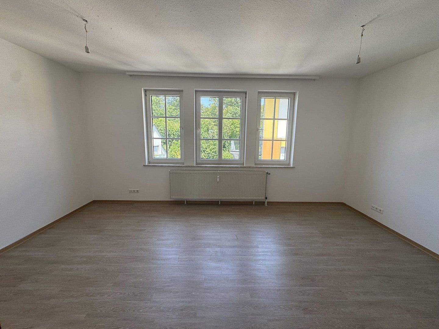 Prenájom bytu 3-izbový 64 m², Stuttgart, Bádensko-Wurttembersko Prenájom bytu 3-izbový 64 m², Stuttgart, Bádensko-Wurttembersko