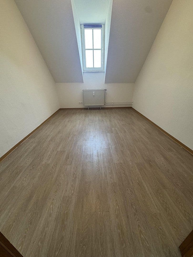 Prenájom bytu 3-izbový 64 m², Stuttgart, Bádensko-Wurttembersko Prenájom bytu 3-izbový 64 m², Stuttgart, Bádensko-Wurttembersko