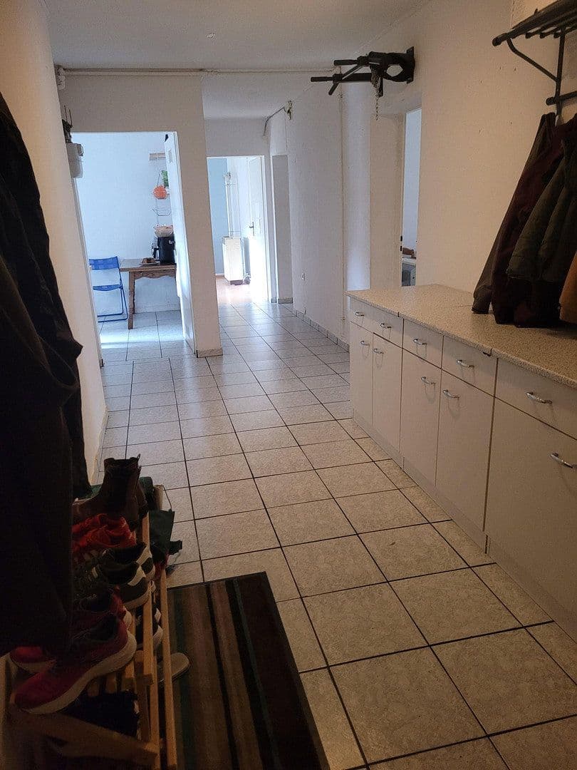 Prenájom bytu 3-izbový 96 m², Rüppurrer Str. 26, Karlsruhe, Bádensko-Wurttembersko Prenájom bytu 3-izbový 96 m², Rüppurrer Str. 26, Karlsruhe, Bádensko-Wurttembersko