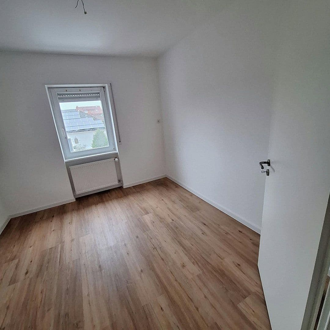 Prenájom bytu 2-izbový 61 m², Jägerndorfer Straße 14, Ketsch, Bádensko-Wurttembersko Prenájom bytu 2-izbový 61 m², Jägerndorfer Straße 14, Ketsch, Bádensko-Wurttembersko