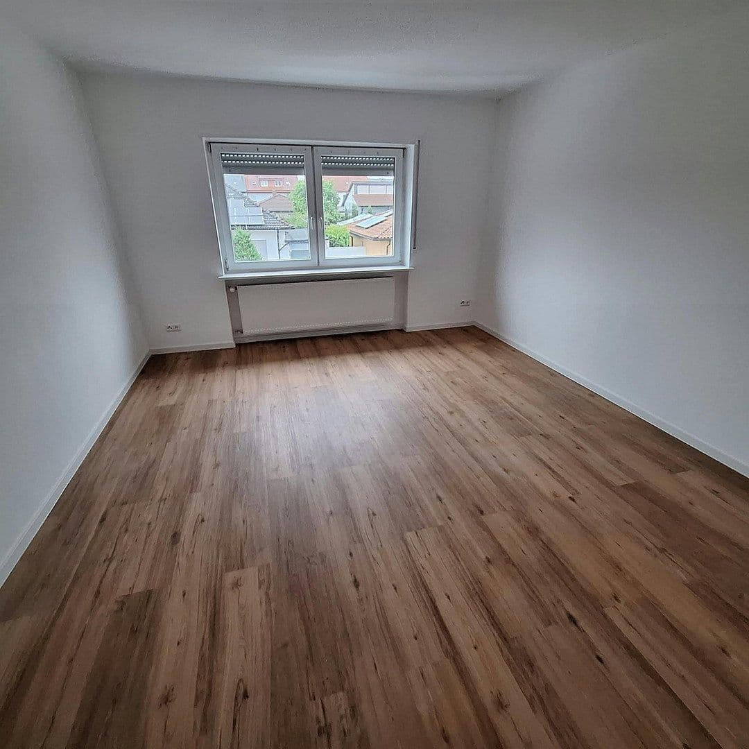 Prenájom bytu 2-izbový 61 m², Jägerndorfer Straße 14, Ketsch, Bádensko-Wurttembersko Prenájom bytu 2-izbový 61 m², Jägerndorfer Straße 14, Ketsch, Bádensko-Wurttembersko
