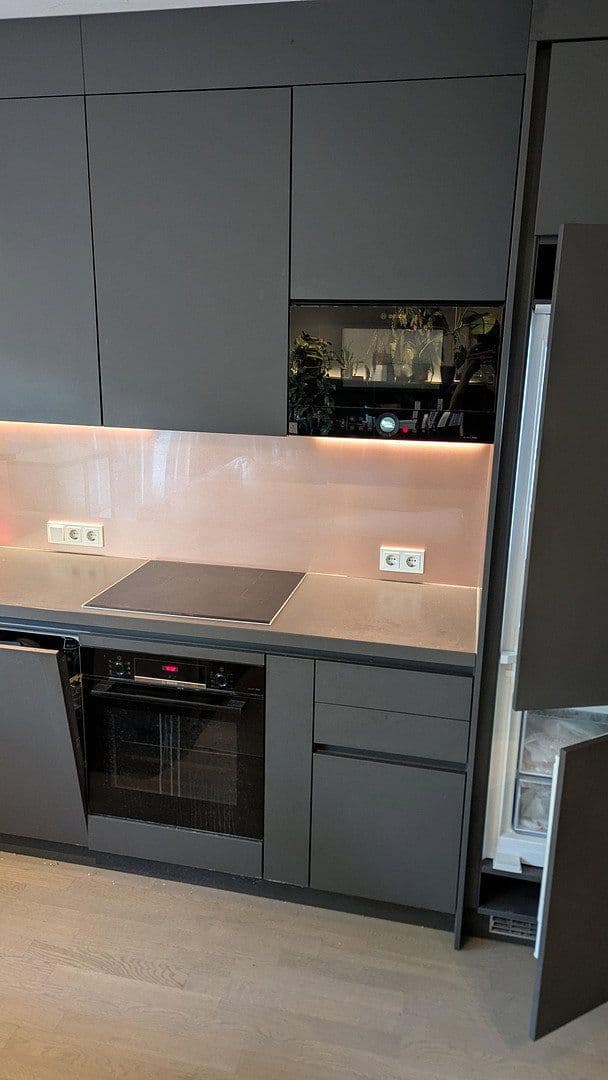 Prenájom bytu 2-izbový 56 m², Wiener Str. 37A, Berlin, Berlín Prenájom bytu 2-izbový 56 m², Wiener Str. 37A, Berlin, Berlín